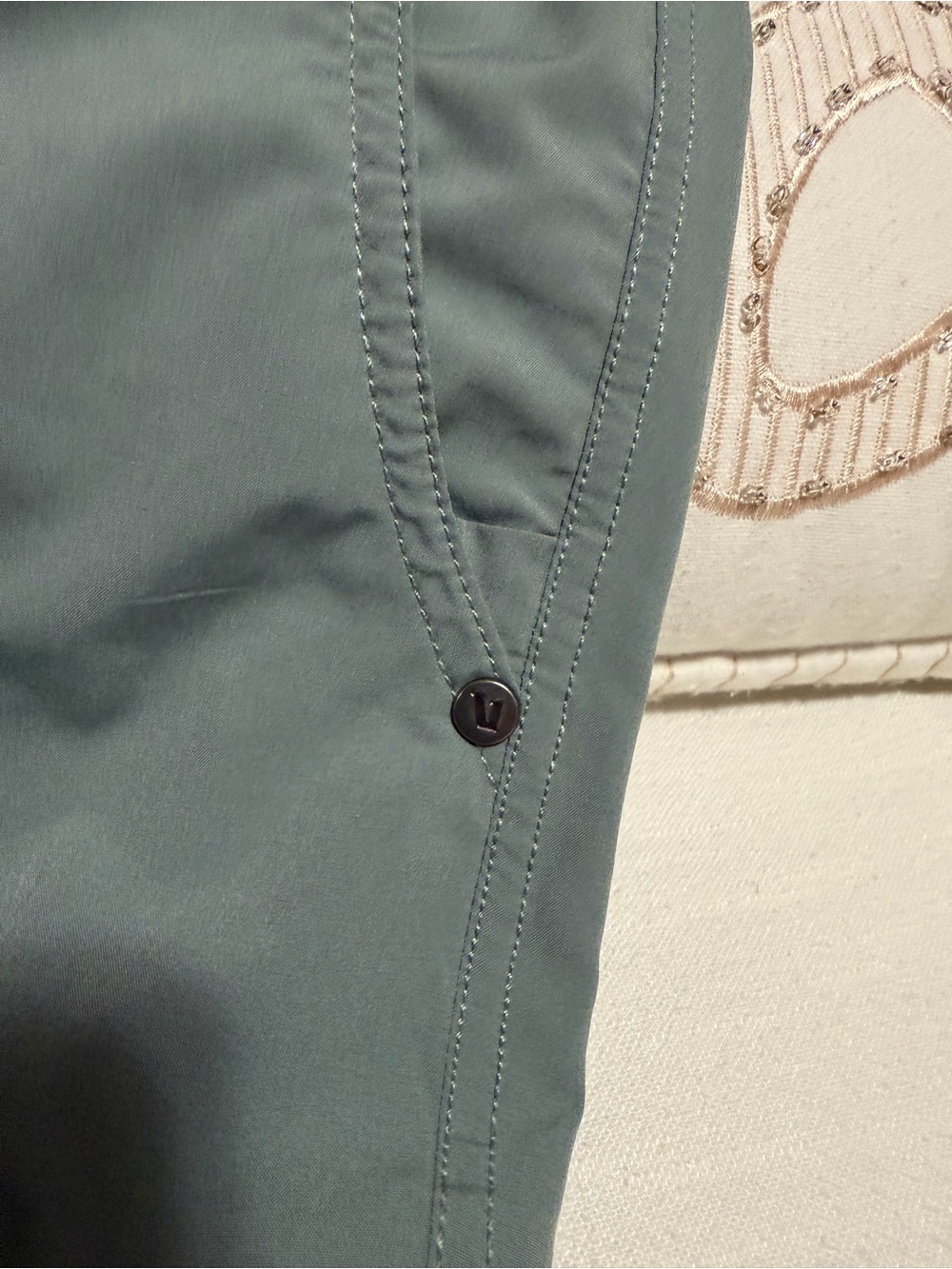 Vuori Kore Men’s Shorts size large - Picture 3 of 11